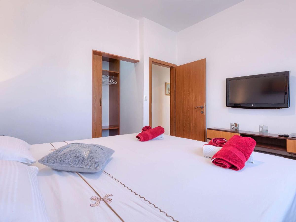 Apartment Laura Galižana Extérieur photo