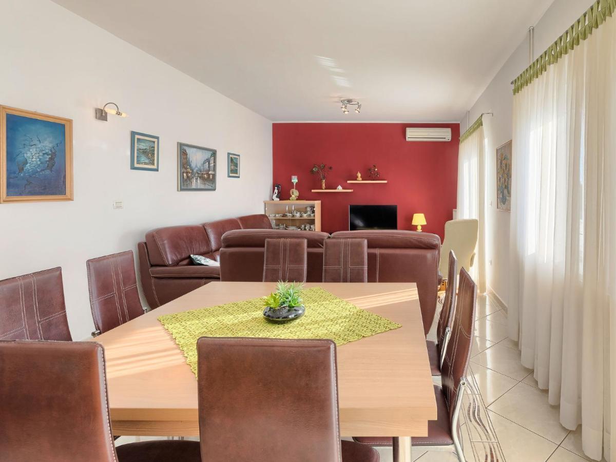 Apartment Laura Galižana Extérieur photo